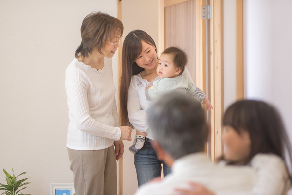 夫にイライラ「もう口もききたくない」帰省や旅行で夫を嫌いにならない方法