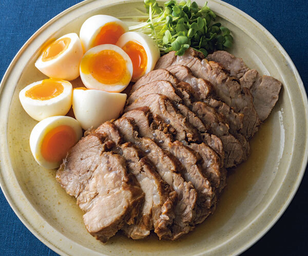 材料入れてスイッチONで「ごちそう」が完成！  魔法のような「炊飯器レシピ」を大公開