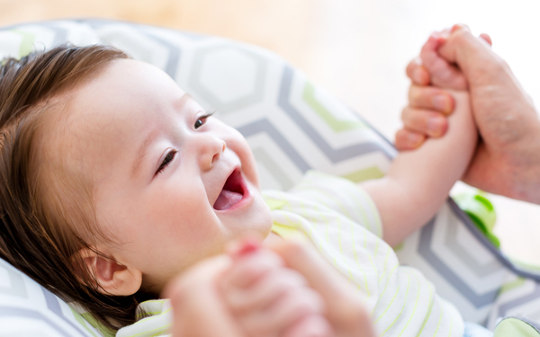 「男性の育休義務化」半数が戸惑い。夫がいても妻の負担が増えるだけの声も【パパママの本音調査】  Vol.348