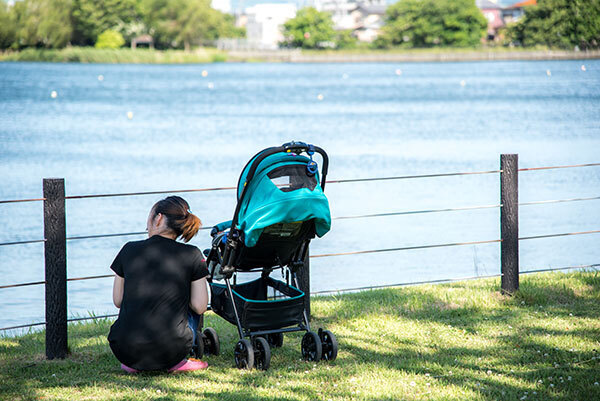 「うるさい、泣きやませろ！」通りすがりの暴言、どうする？　心が折れない対処法【イライラモヤモヤを持ち越さない「言い返す」技術 第2回】 