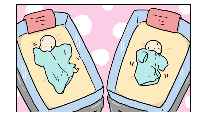 双子の出産を終えてから… いきなり始まった「同時授乳」に大混乱！【四方向へ散らないで Vol.3】