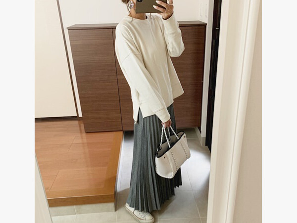 秋冬素材のロングスカート＆ざっくりトップスがかわいい！　大人カジュアルコーデ【AYAのプチプラ格上げコーデ Vol.10】