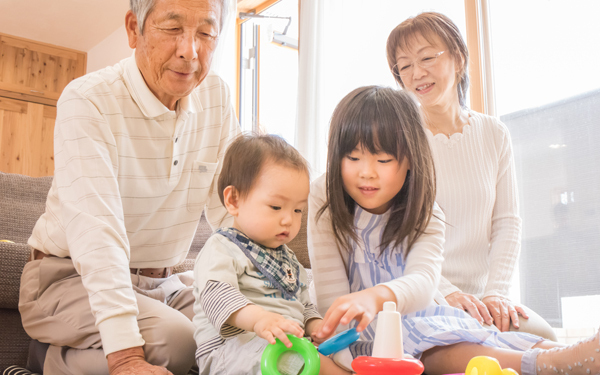 すべてが敵!? 産後「ガルガル期」調査でわかったママたちの発動ポイント【パパママの本音調査】  Vol.350