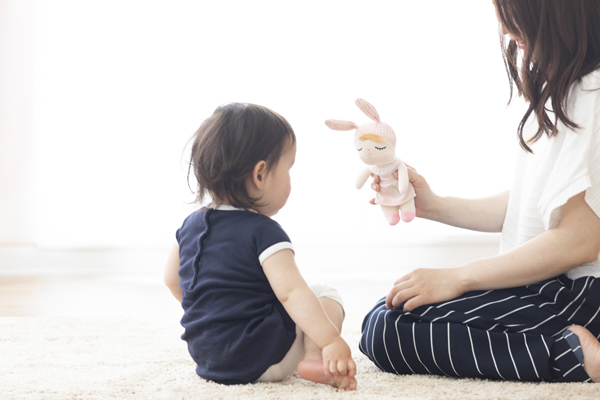 育児に正解はあるの？　「理想のお母さん」になれない自分がつらい…