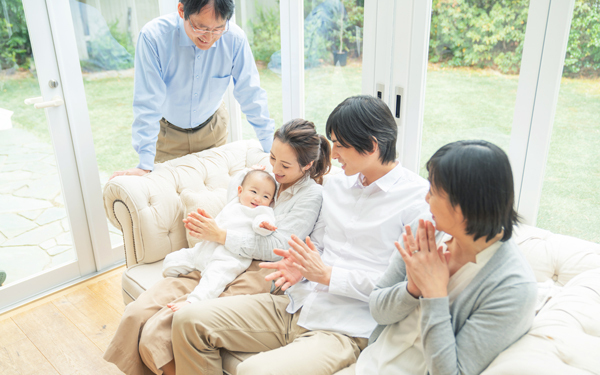 「親と衝突したことない」理由は毒親の場合も…「親との関係性」調査【パパママの本音調査】  Vol.351