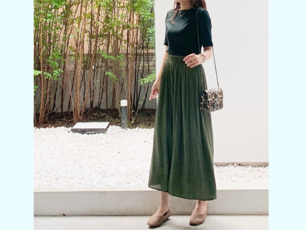 「ユニクロ」で大人のワンカラーコーデ　きれいめもカジュアルも！【ユニクロ大人コーデ～アメブロ30代ファッション1位 Hanaさん ～ Vol.61】