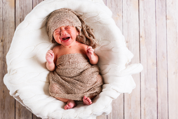 【医師監修】新生児のしゃっくりが多くて苦しそう！　対処方法は？