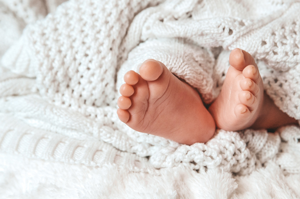 【医師監修】新生児のしゃっくりが多くて苦しそう！　対処方法は？