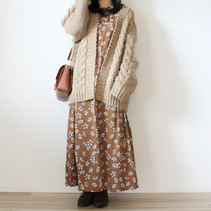 「しまむら」着るだけでトレンドになる！　ベージュニットで秋コーデ【しまりんごの毎日しまむらコーデ～アメブロトップブロガー～ Vol.60】