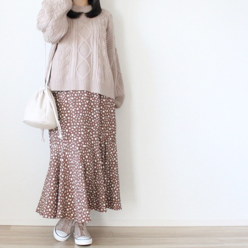 「しまむら」着るだけでトレンドになる！　ベージュニットで秋コーデ【しまりんごの毎日しまむらコーデ～アメブロトップブロガー～ Vol.60】