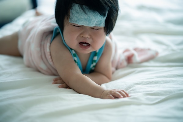 【医師監修】突発性発疹はどんな病気？　保育園はいつから行ける？