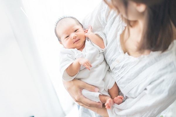 【医師監修】赤ちゃんの体重が増えない！　月齢別の平均体重は？