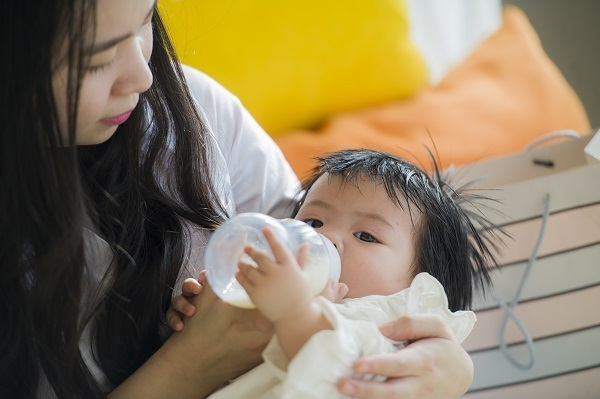 【医師監修】赤ちゃんの体重が増えない！　月齢別の平均体重は？