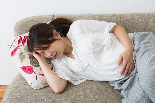 【医師監修】妊娠中期のおなかの張りはガス？　張る原因と対処法