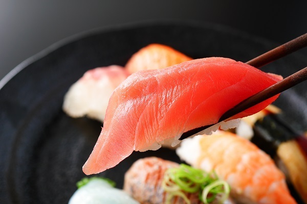 【医師監修】妊婦は寿司を食べたらだめ？　NGネタをチェック！