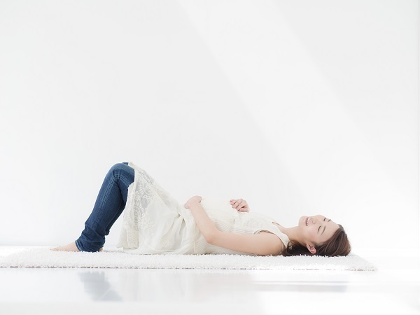 【医師監修】逆子体操は効果ある？　やり方を原理から学ぼう！