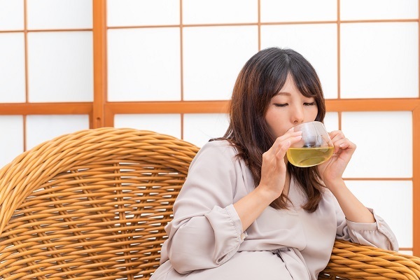 【医師監修】妊婦に必要な水分はどのくらい？　おすすめの飲料は？