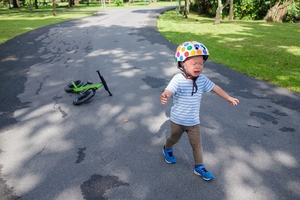 【医師監修】子どもが癇癪（かんしゃく）を起こすのは育て方のせい？
