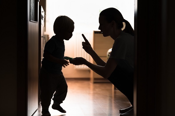【医師監修】子どもが癇癪（かんしゃく）を起こすのは育て方のせい？