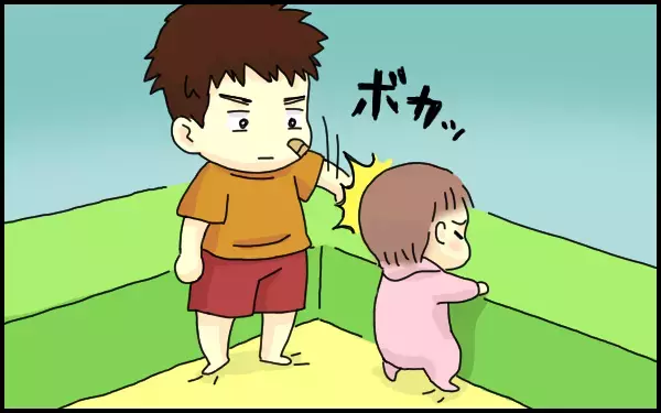 暴れまわる大きなお兄ちゃん！ 赤ちゃんが叩かれていく中で、息子がとった行動とは？【たんこんちは　ボロボロゆかい Vol.7】