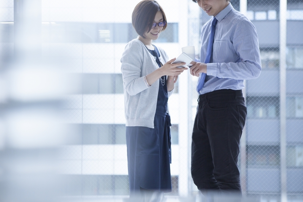 夫と女友だちの浮気疑惑…それって本当に友だち？　浮気の見極め方