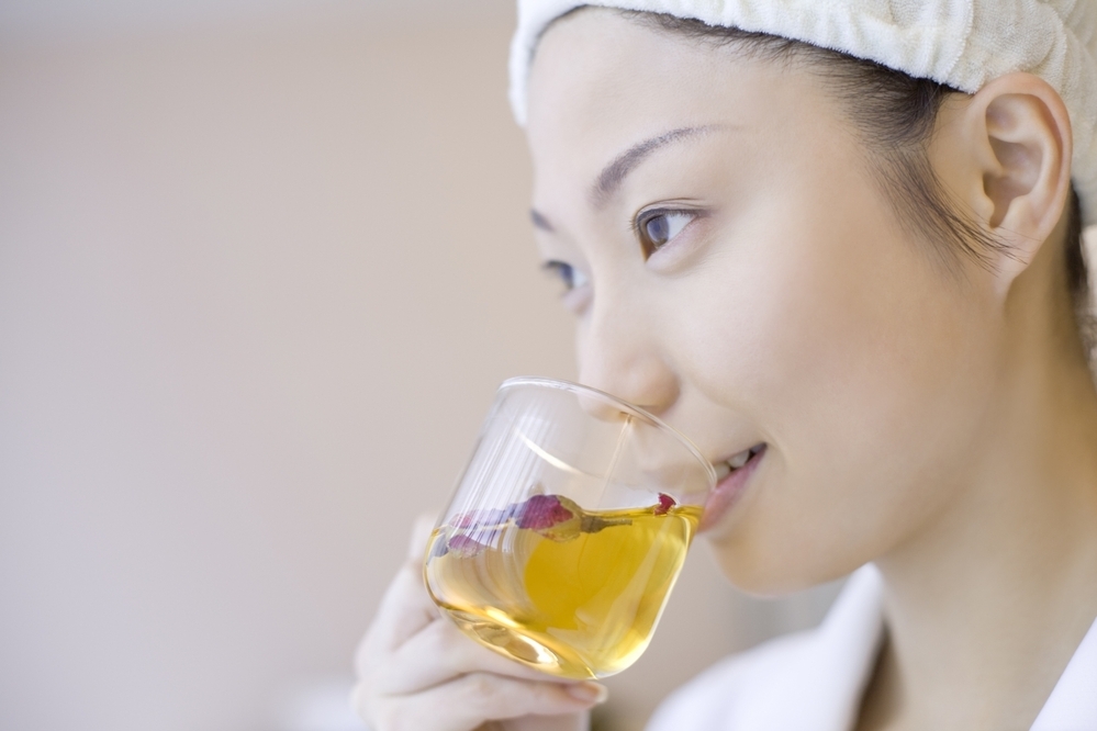 【医師監修】生理前眠いのはどうして？　眠い時の対策も知っておこう