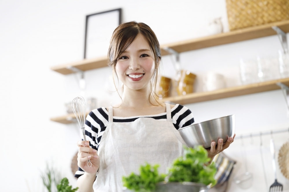 【医師監修】生理前に太る原因は何？　生理後にやせるための方法とは