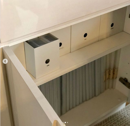 年賀状やハガキが劇的にスッキリ片付く！ 並べて楽しい【製本スタイル】や【入れるだけ】のかんたん収納アイディア