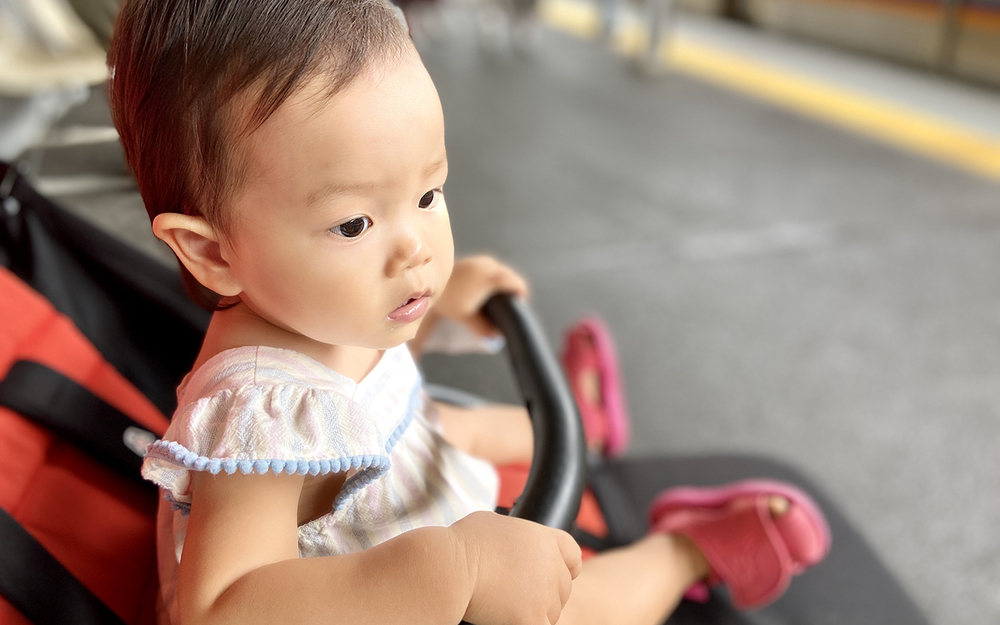 【子育て中のほっこりする話】外出先で出会った涙が出るほどうれしいエピソード【パパママの本音調査】  Vol.358