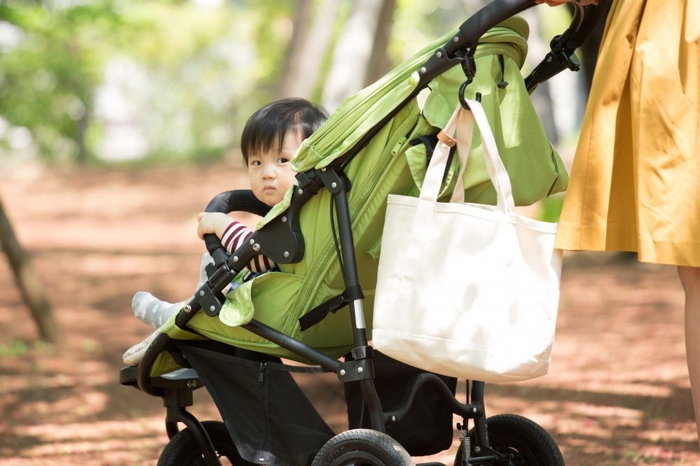 子連れで外出「気をつかってもつかわなくても叱られる…」どうすれば？【ココロで読み解く「ママのお悩み相談室」  第8回】