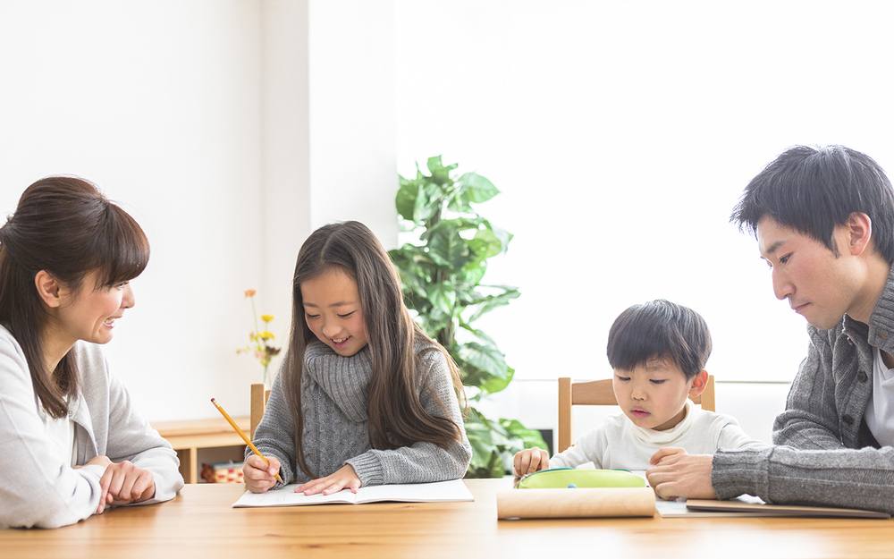 【休校中の学習実態】浮かび上がる格差に悲痛な声。今できる子どもとの関わり方【パパママの本音調査】  Vol.361