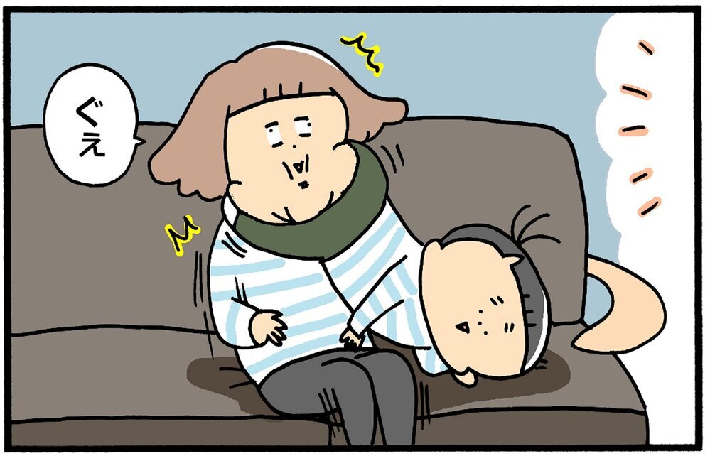 母もゆっくりテレビが見たい…息子のアクロバティックな特撮ヒーロータイム【育児に遅れと混乱が生じてる !! Vol.26】