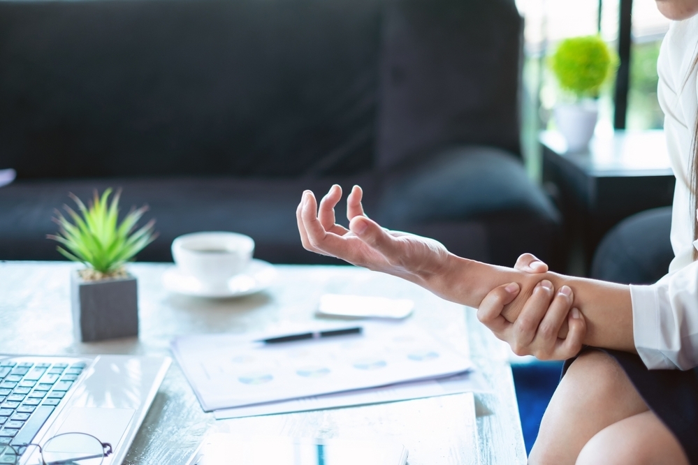 【専門家監修】そろそろリモートワーク疲れ？！ ママの心と身体に効く、お手軽セルフケア術