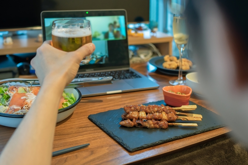 夫の友人との付き合いが苦痛…オンライン飲み会にも参加しないとダメ？