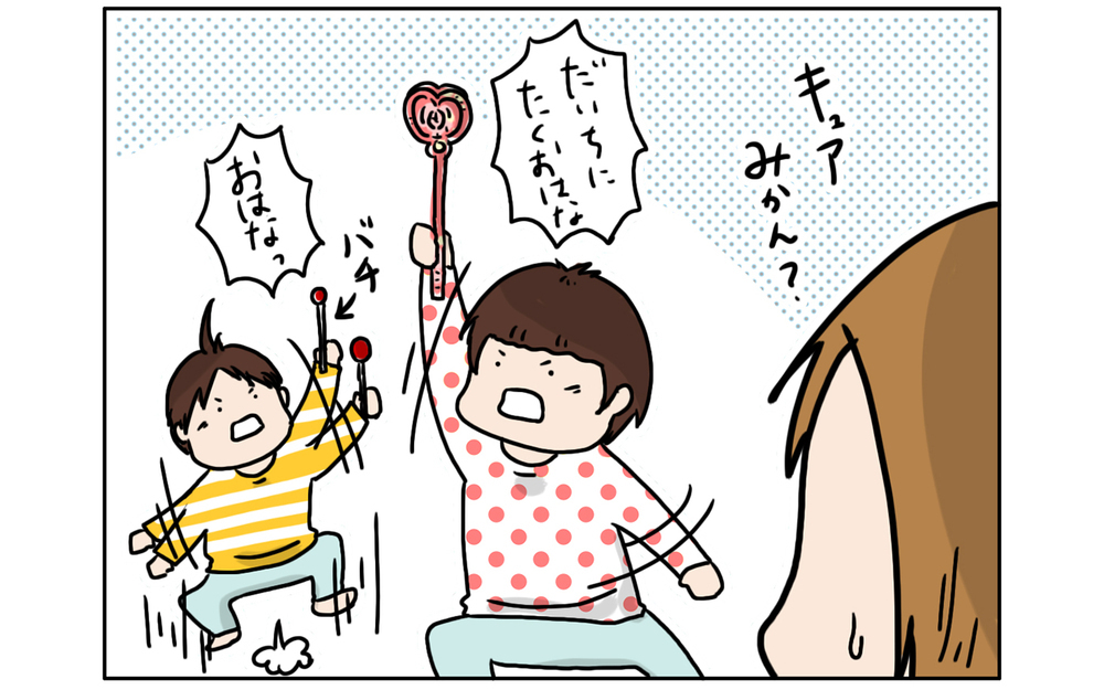 姉妹はいっしょに遊ぶから楽？　ついにふたりでごっこ遊びをするようになった娘たち【こむぎときなこ Vol.22】