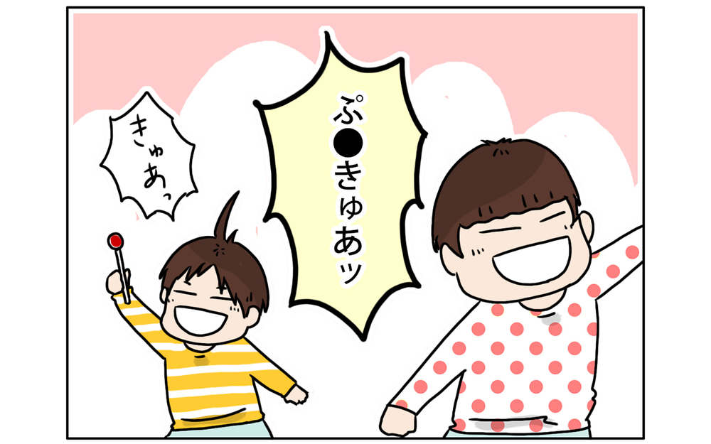 姉妹はいっしょに遊ぶから楽？　ついにふたりでごっこ遊びをするようになった娘たち【こむぎときなこ Vol.22】