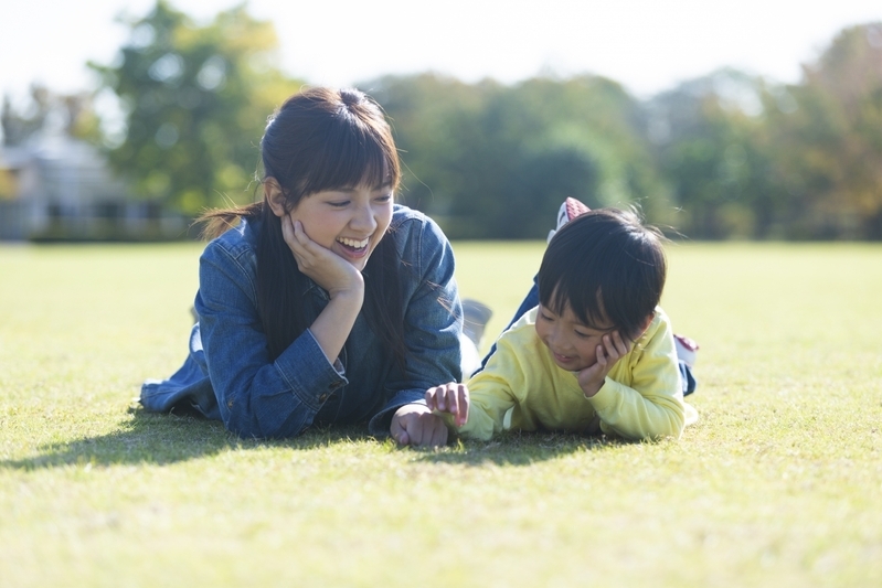 子育てがツラいのは自己肯定感のせい？ 「親子の自己肯定感」の育み方 【子どもサポートのプロ・本山勝寛さんに聞く（前編）】