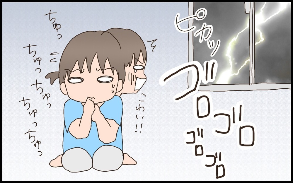 子どもの精神安定剤　次女が大好きな指しゃぶりをやめるまで【前編】【猫の手貸して～育児絵日記～ Vol.33】