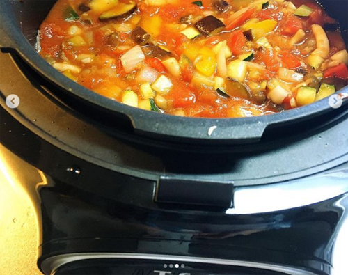 「自動調理鍋」＆「電気圧力鍋」人気7選　愛用者のリアルな声に注目してみた！