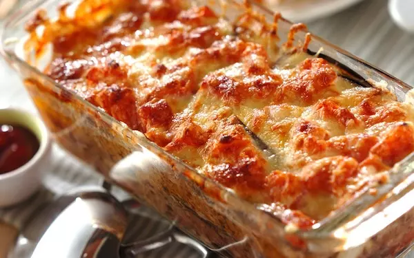 ボリューム満点！　子どもから大人まで大好きな「ナスとひき肉の重ね焼き」