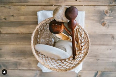 「見せるキッチン収納」は難しい？ 出しっぱなしでもすっきり見せる3つのポイント　