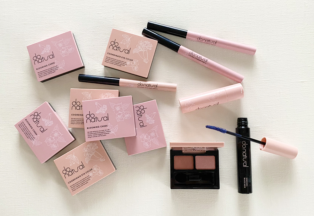 肌感を “艶やか＆華やか” に持ち上げる！ 2022春夏「ナチュラルコスメ」の “買い” はコレ!