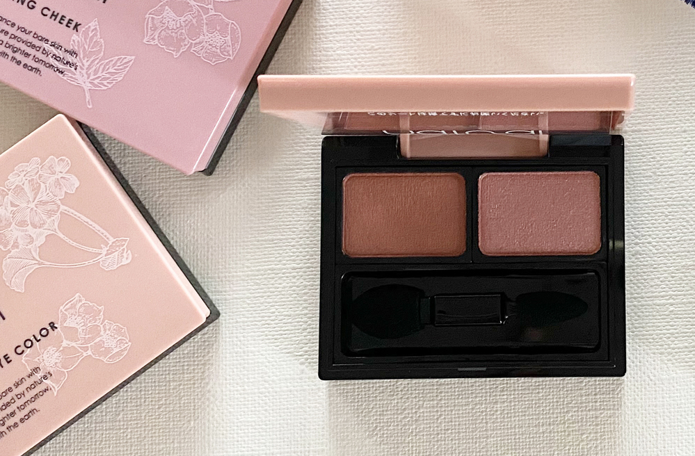 肌感を “艶やか＆華やか” に持ち上げる！ 2022春夏「ナチュラルコスメ」の “買い” はコレ!