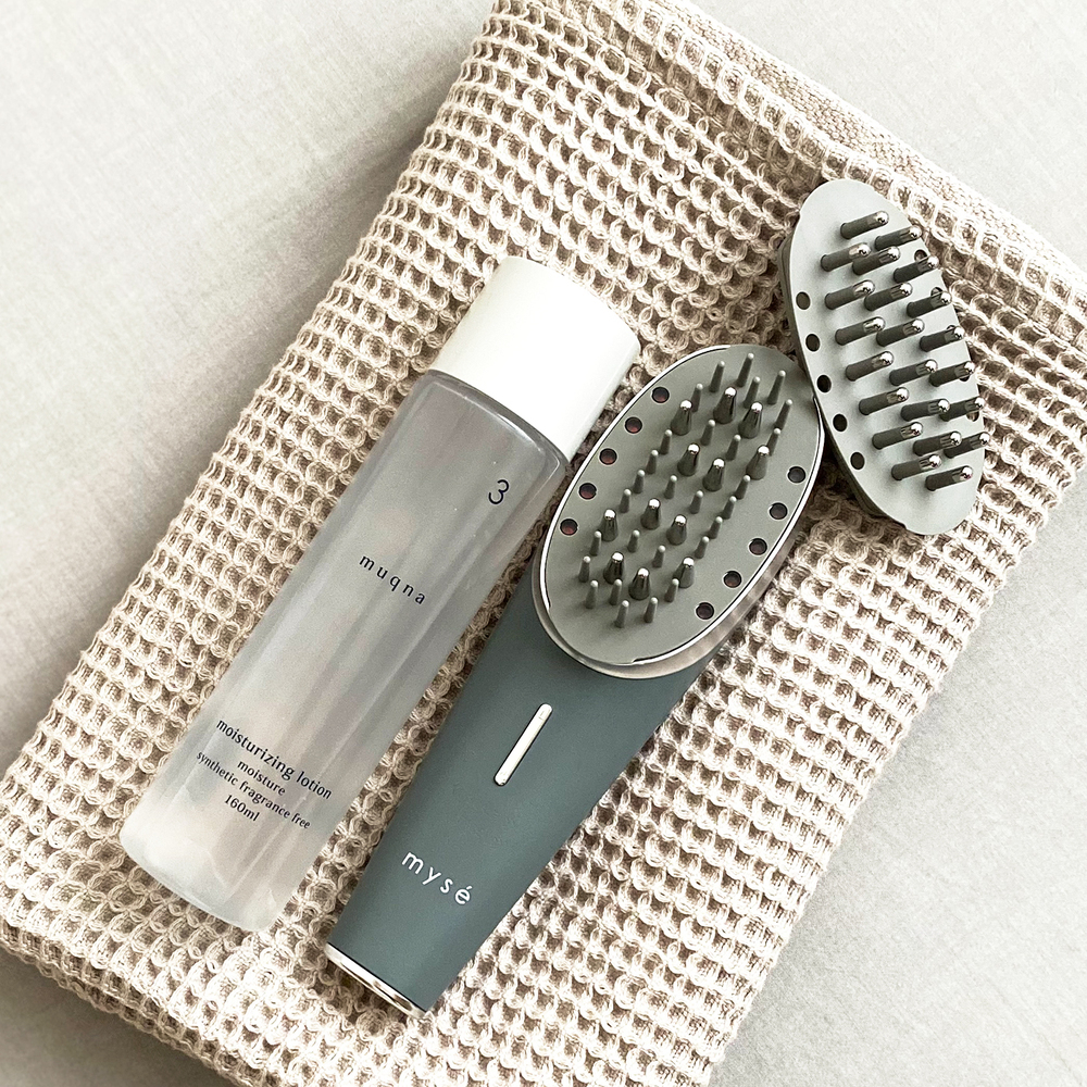 フェイスラインのもたつき、頭皮のコリや老化…尽きない顔まわりのお悩みには、おうちで“この” スカルプケア！