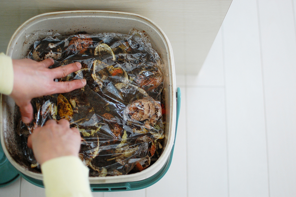 わが家にぴったりなのはどれ？　生ゴミを堆肥にリサイクル！  「コンポスト」で始めるサスティナブルな暮らし【4人の体験談】