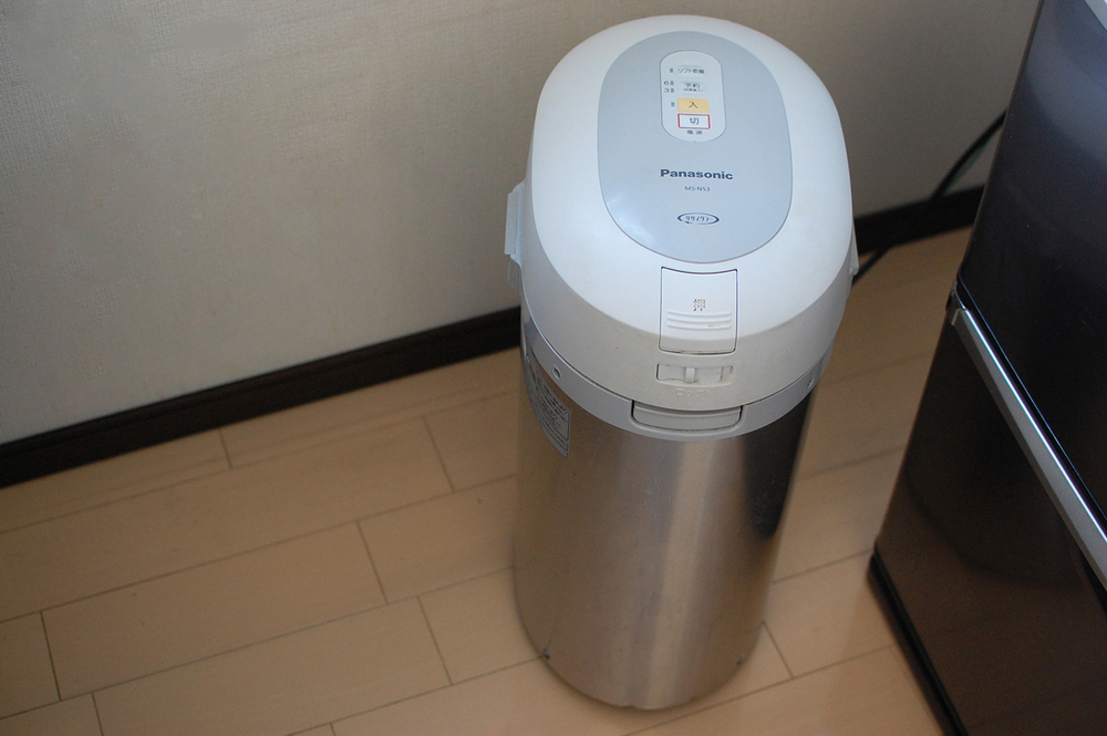 わが家にぴったりなのはどれ？　生ゴミを堆肥にリサイクル！  「コンポスト」で始めるサスティナブルな暮らし【4人の体験談】