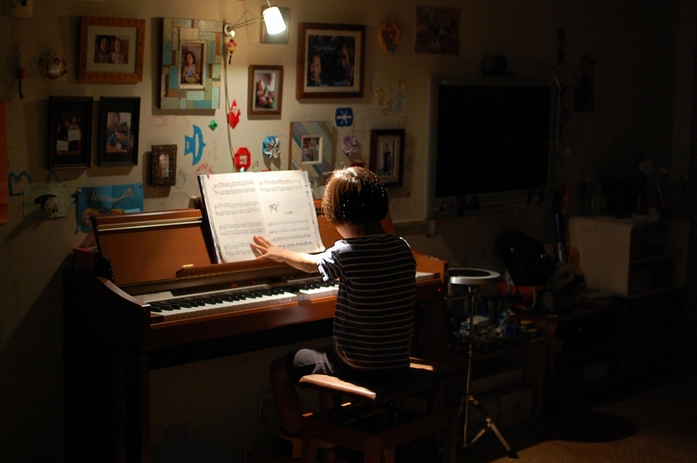 自分だけのリラックスタイムが「照明」でがらりと変わる！？　少しの工夫で「居心地のいい部屋」に変えるコツ