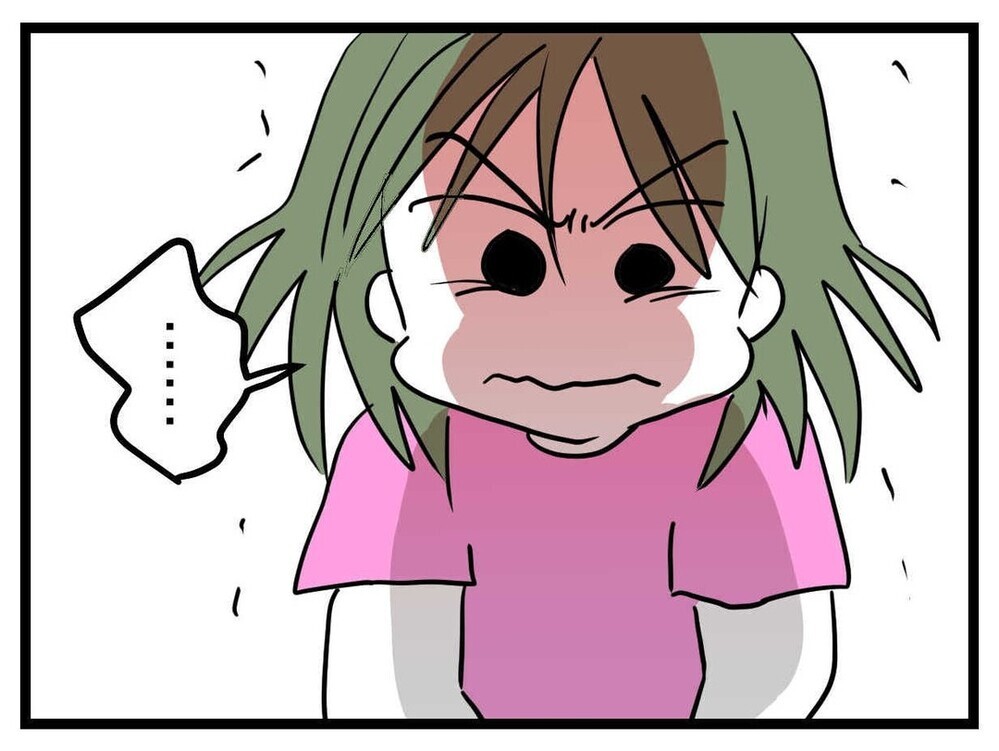 コンビニで商品を落とし始めたあの子　いったい何してるの!?【あの子 Vol.13】