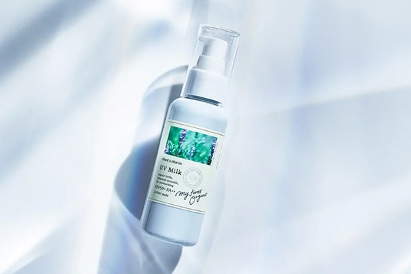“セカンドスキン”のような軽いつけ心地 「うるおって守る」2023夏の進化系UVケア