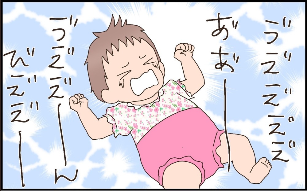 赤ちゃんは背中がだるい…!? 理由なく泣き続けるわが子に試した“おばちゃん”流あやし方とは？【猫の手貸して～育児絵日記～ Vol.58】